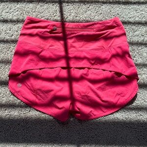 Lululemon High Rise Speed-UPS / Size 4 / 2.5” / Color: Lipgloss Pink 👄